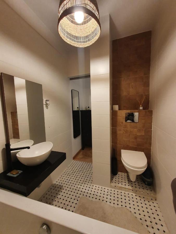 בוקרשט Spacious And Quiet 1Br Apartment In Floreasca מראה חיצוני תמונה